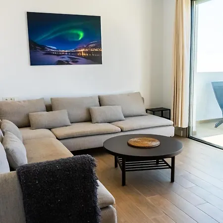 Hotel 4 Bed Residential Palm C1 3*